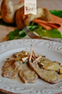 Scaloppine Cremose ai Funghi Porcini - Passo 5
